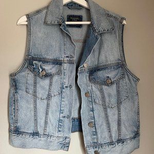 NWOT Abercrombie&Fitch Denim Vest 100% Cotton
